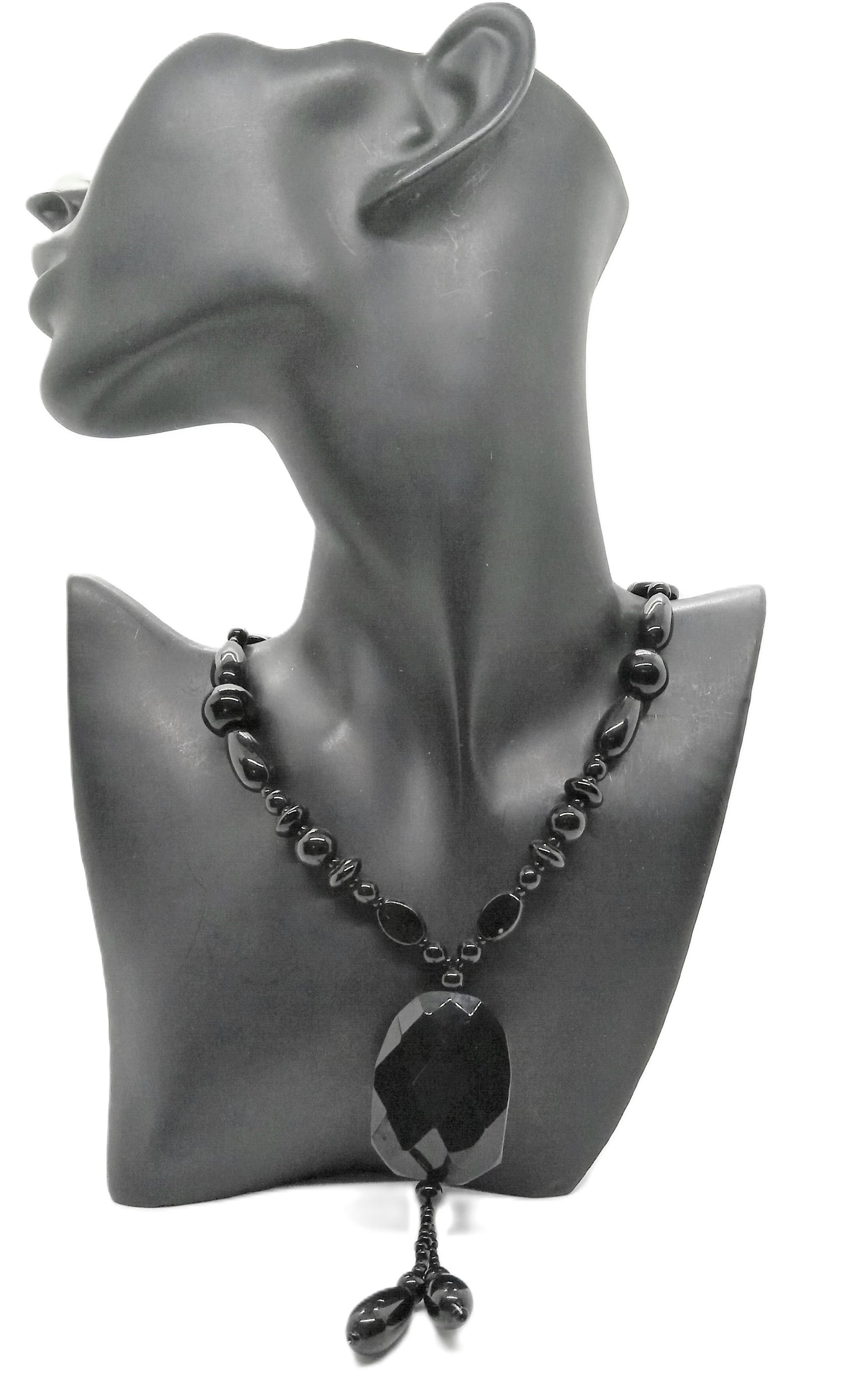 Lovely Black Faceted Necklace