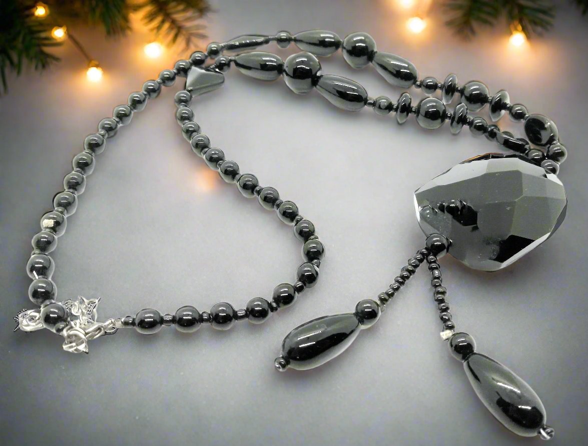 Lovely Black Faceted Necklace