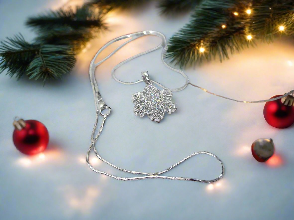 Stunning Crystal Snowflake Necklace