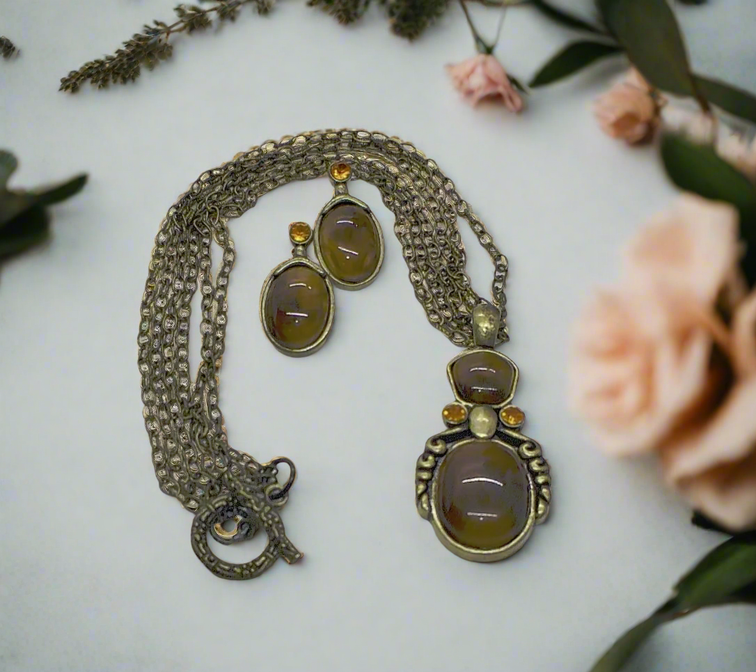 https://www.artistryjewelry.net/products/marvelous-antique-brown-necklace-set