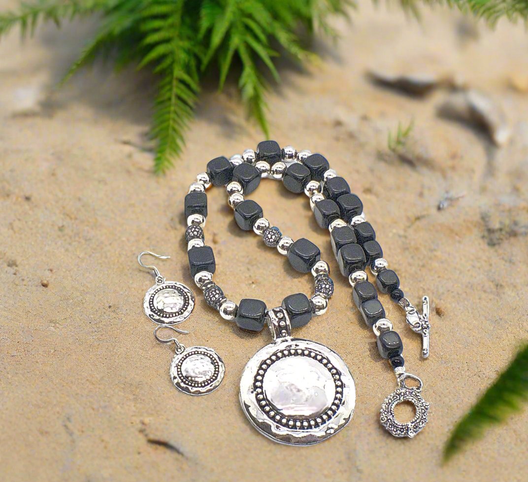 Stunning Silver and Black Necklace Set