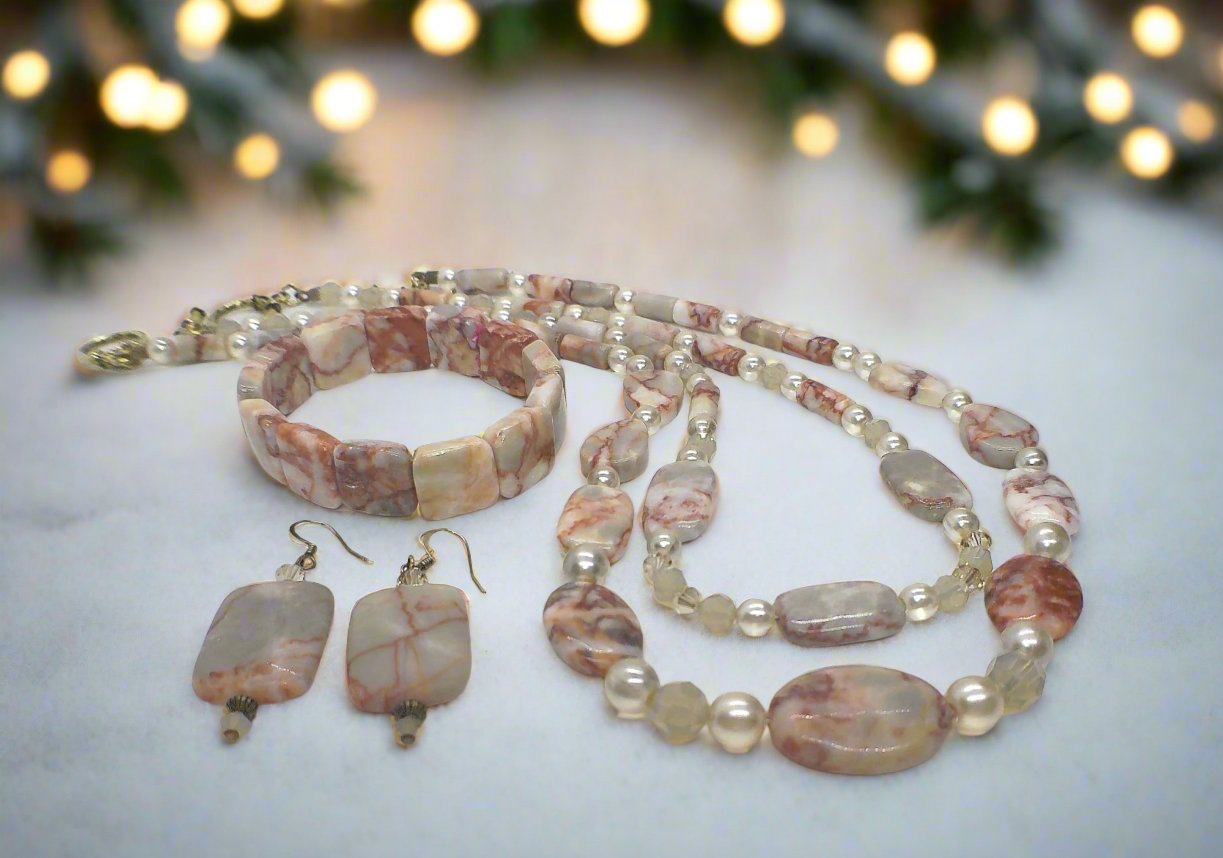 Perfect Peachy Sweet Necklace Set