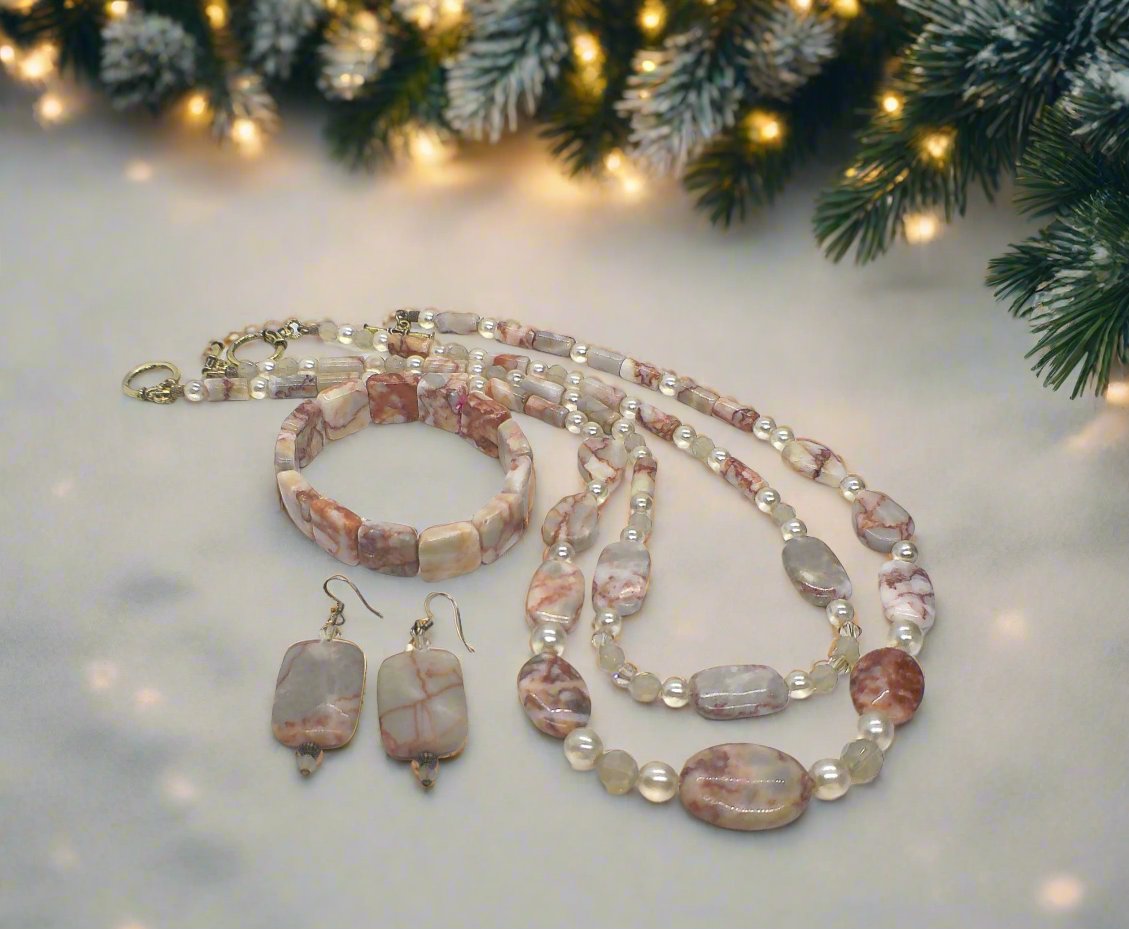 Perfect Peachy Sweet Necklace Set