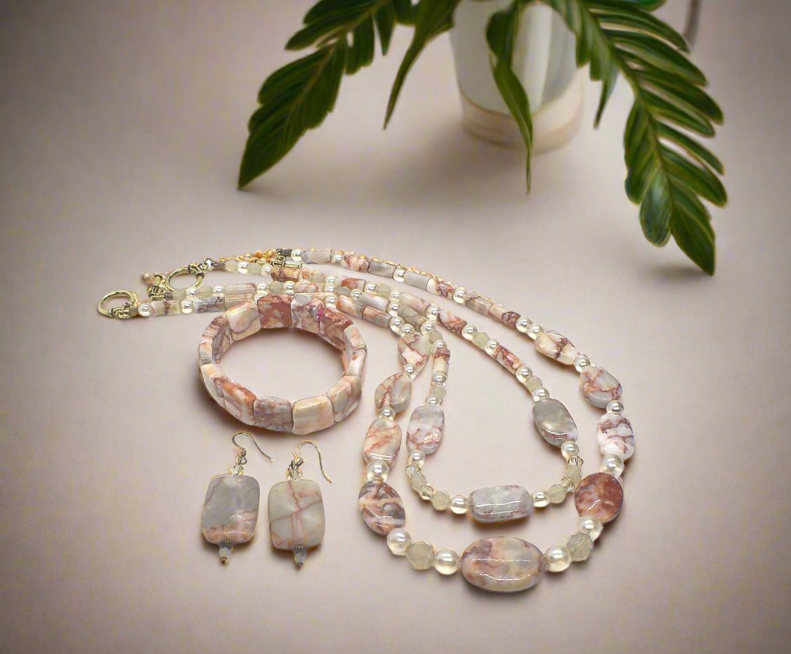 Perfect Peachy Sweet Necklace Set