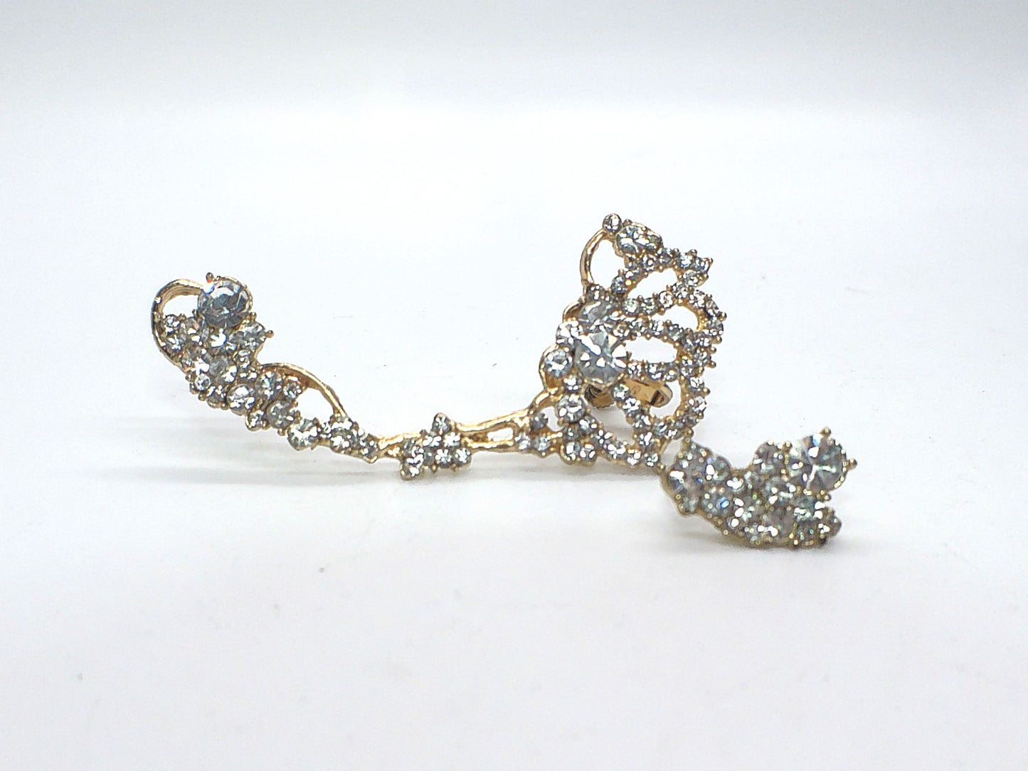 Shimmering Beautiful Ear Cuff