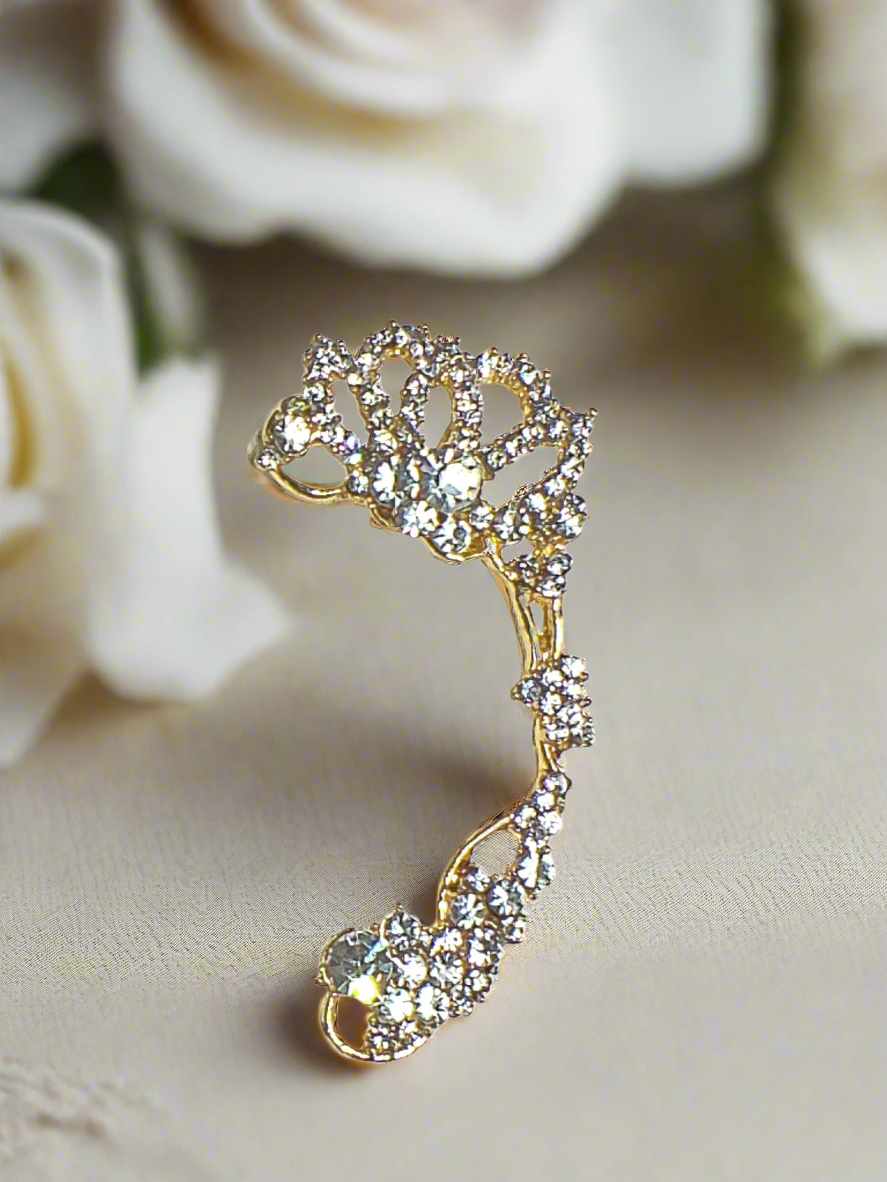 Shimmering Beautiful Ear Cuff