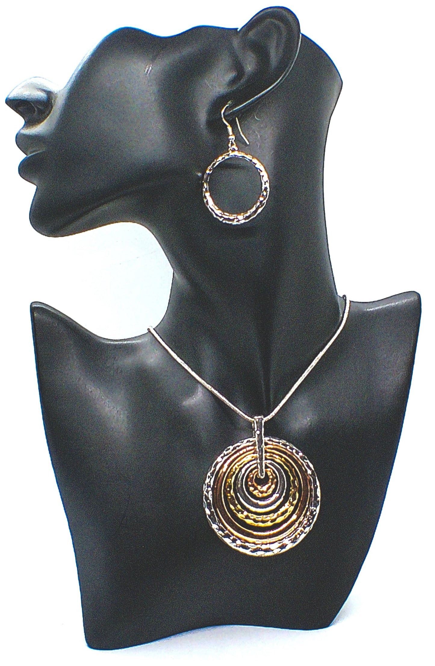 Fantastic Hammered Circles Necklace Set