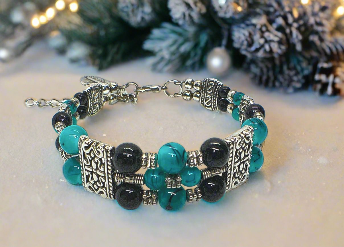 Gorgeous Black and Turquoise Bracelet