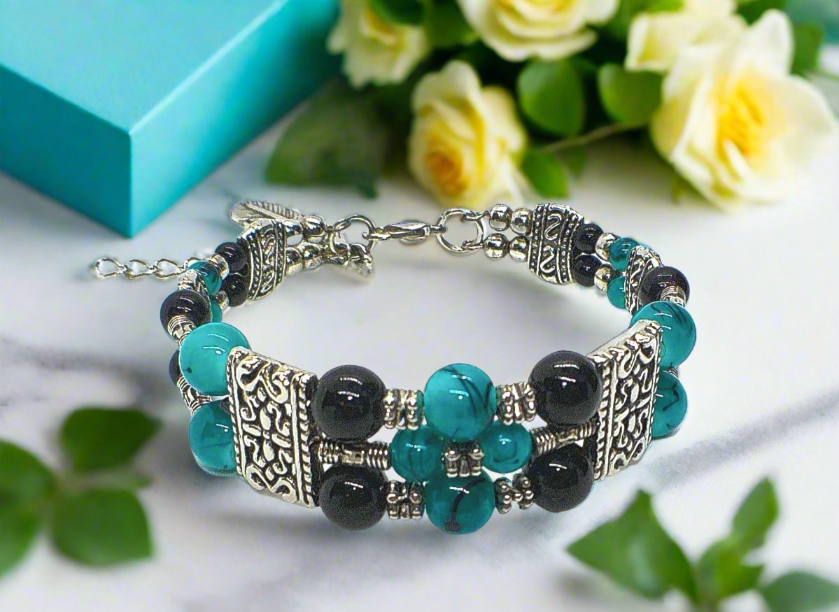 Gorgeous Black and Turquoise Bracelet