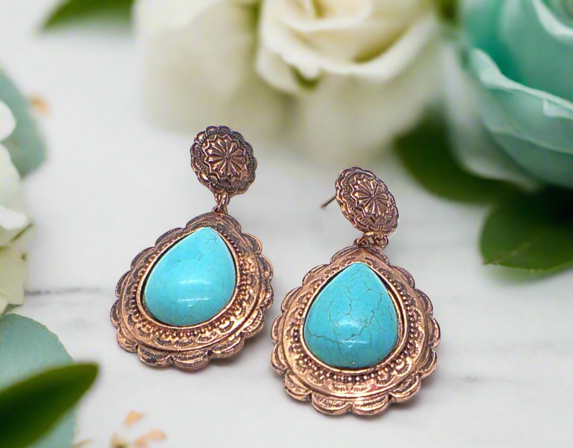 Lovely Copper Tone Teardrop Earrings