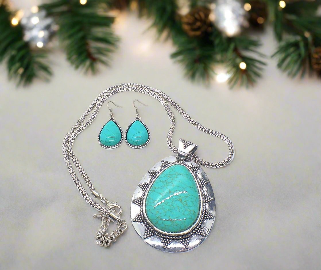 Marvelous Teardrop Turquoise Necklace Set