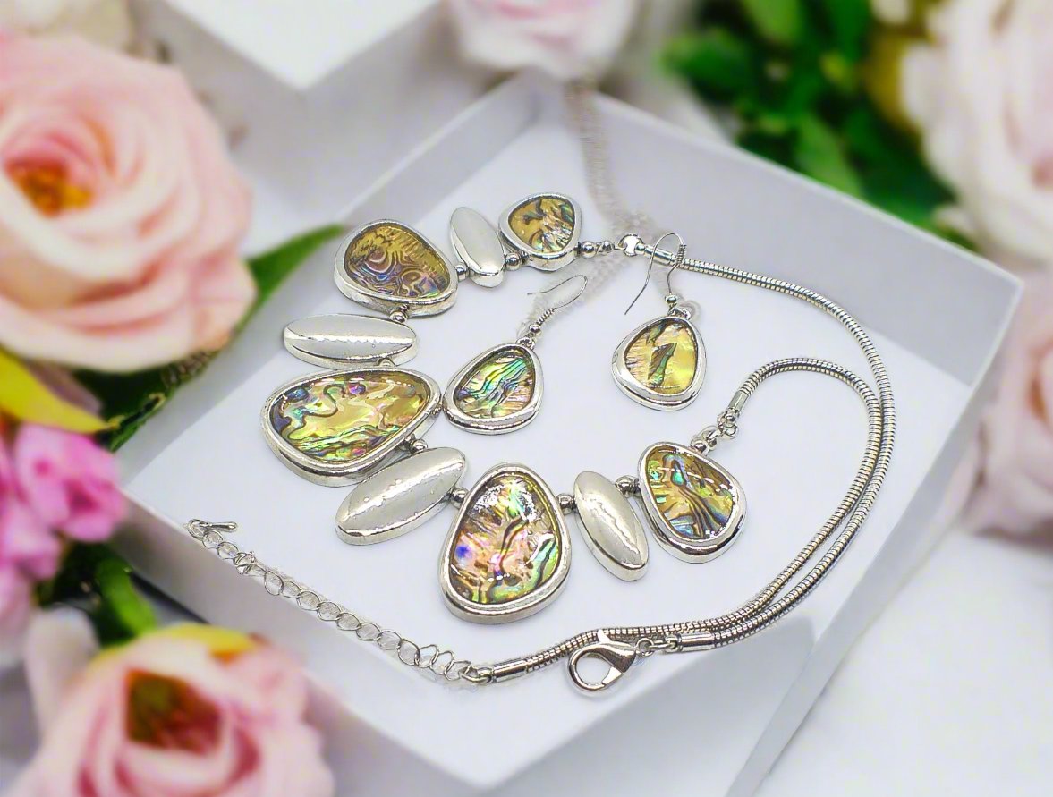 Gorgeous Abalone Necklace Set