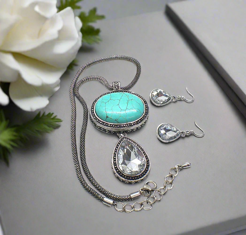 Turquoise and Rhinestone Necklace Set