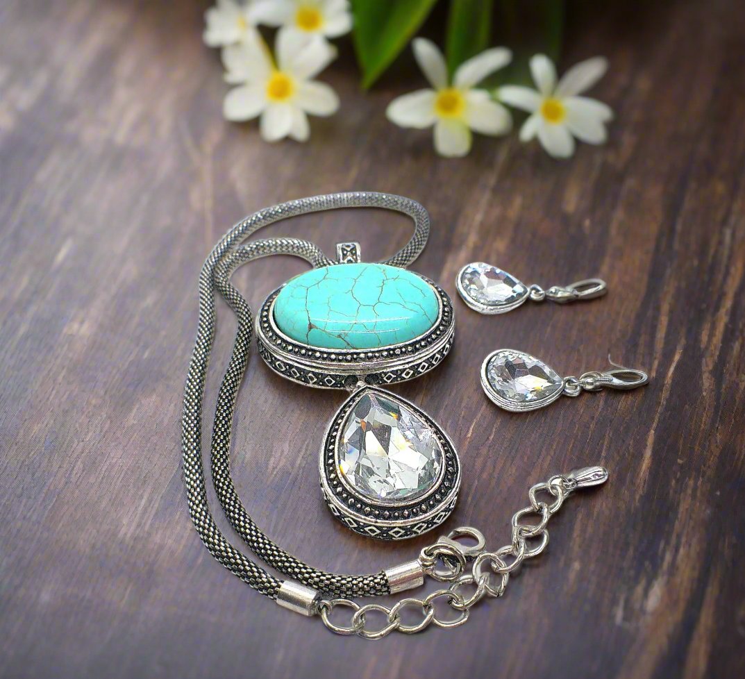 Turquoise and Rhinestone Necklace Set