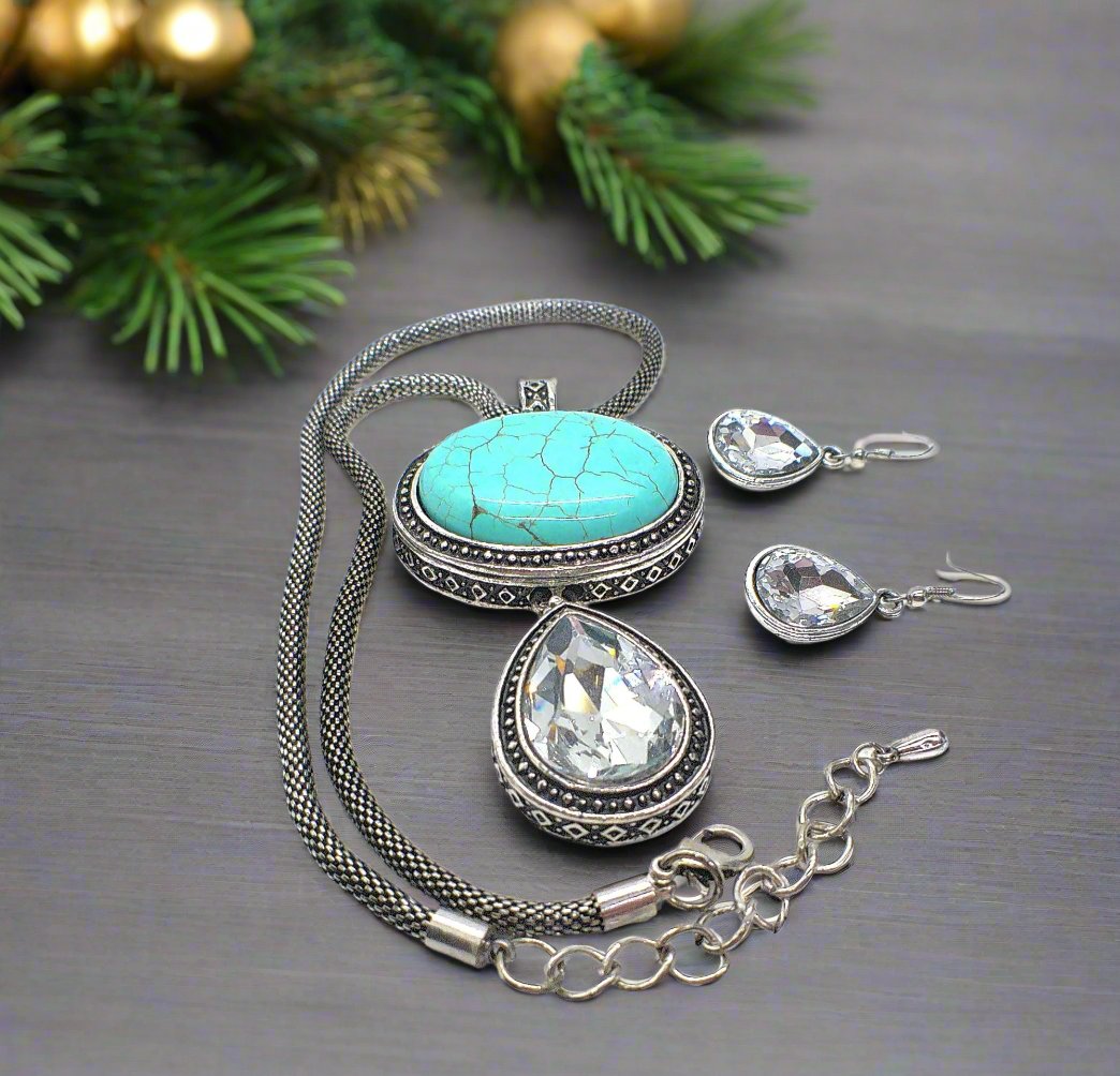 Turquoise and Rhinestone Necklace Set