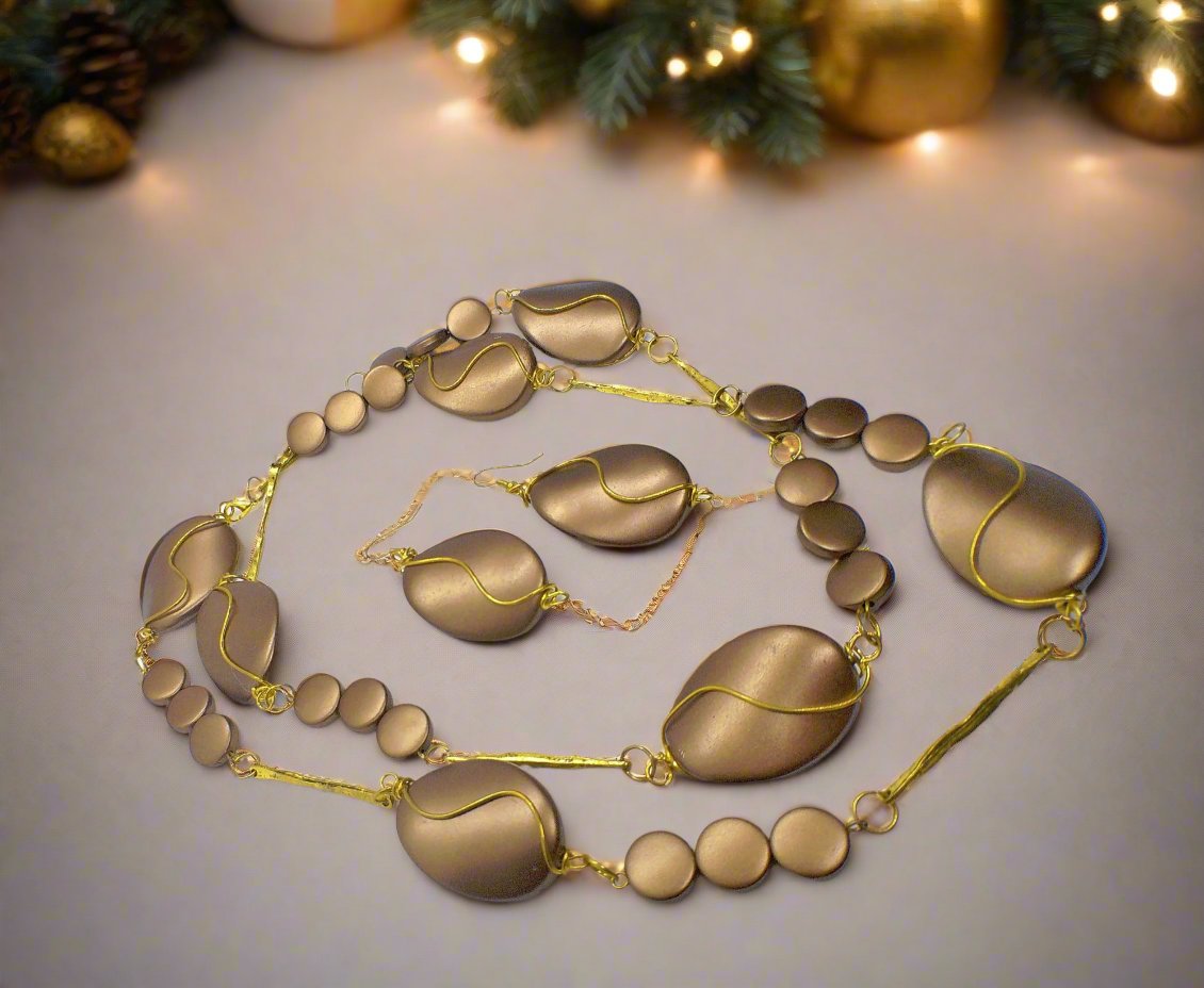 Lovely Bronze Long Necklace Set