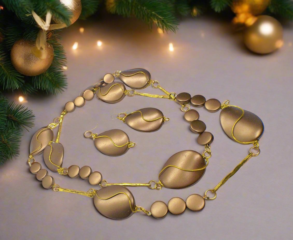 Lovely Bronze Long Necklace Set