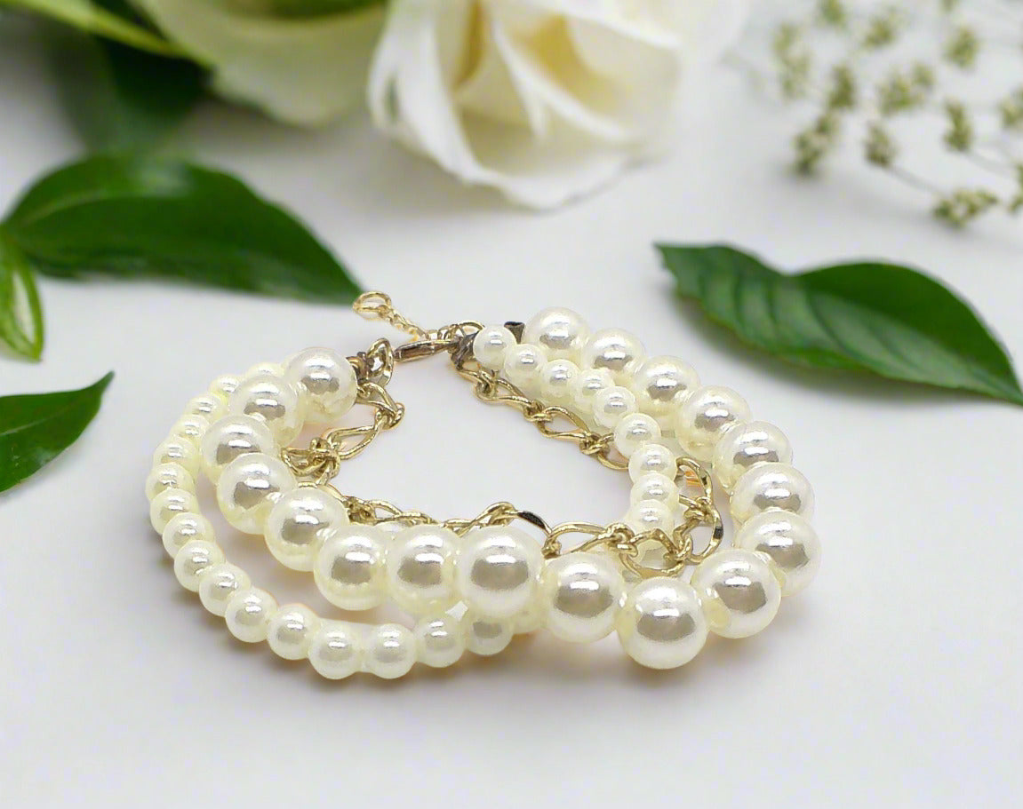 https://www.artistryjewelry.net/products/double-strand-pearl-bracelet