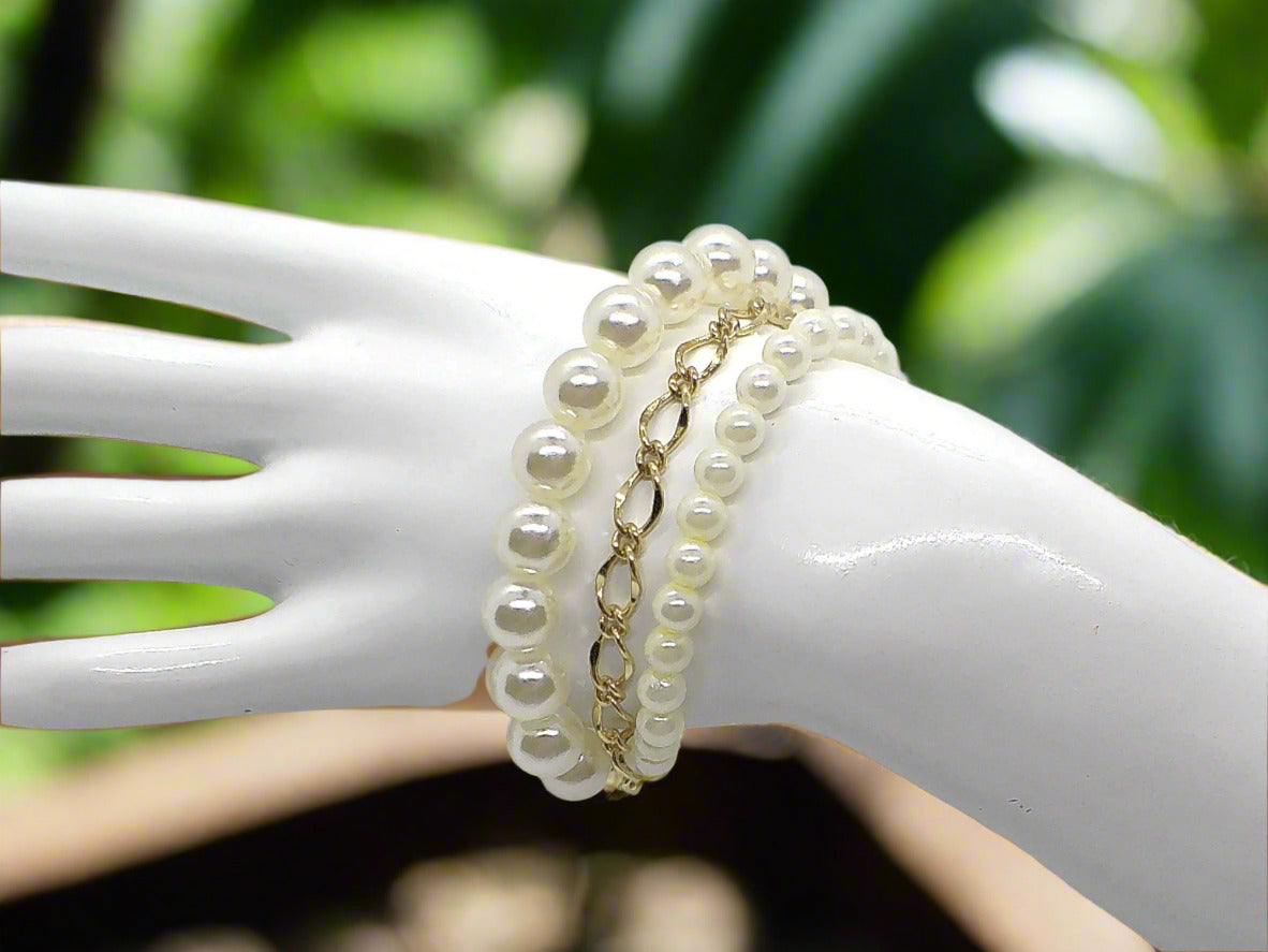 https://www.artistryjewelry.net/products/double-strand-pearl-bracelet