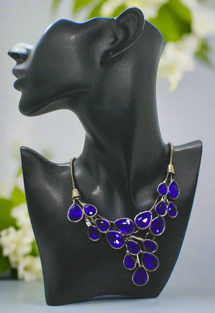 https://www.artistryjewelry.net/products/ravishing-colbalt-blue-teardrop-necklace