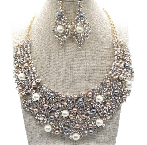 Gorgeous Pearls and Rhinestones Necklace Set