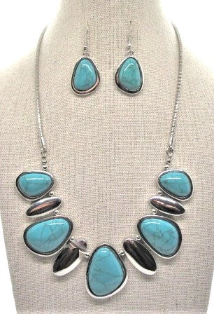 Fabulous Turquoise and Silver Necklace Set