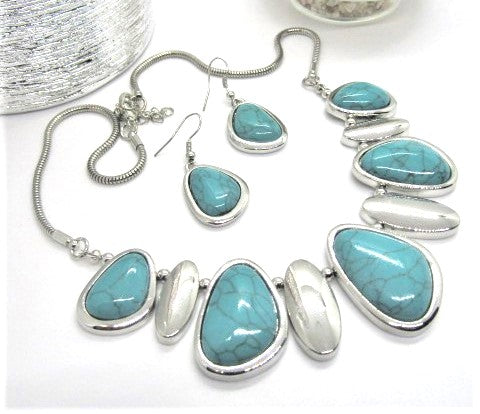 Fabulous Turquoise and Silver Necklace Set