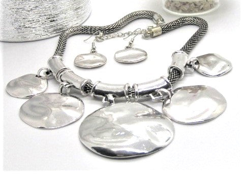 Fabulous Silver Necklace Set