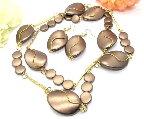 Lovely Bronze Long Necklace Set