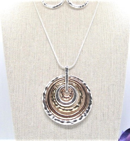 Fantastic Hammered Circles Necklace Set