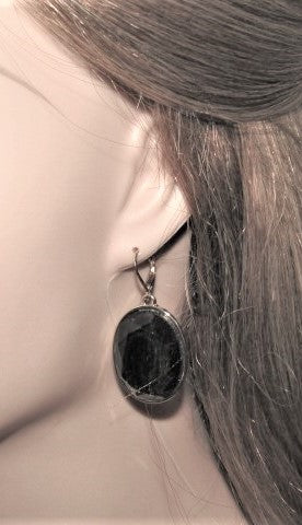 https://www.artistryjewelry.net/products/faceted-oval-stone-earrings