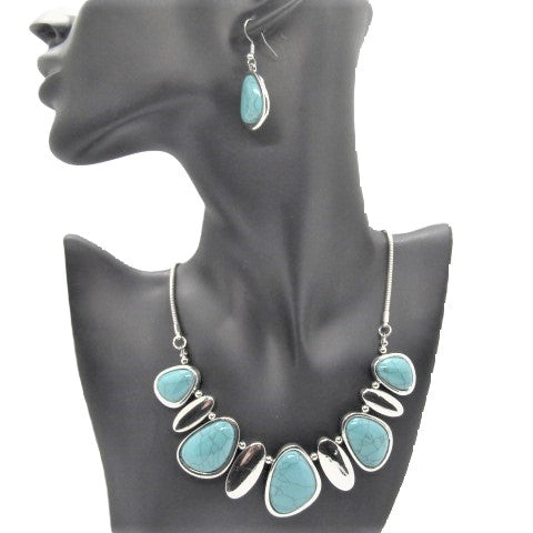 Fabulous Turquoise and Silver Necklace Set