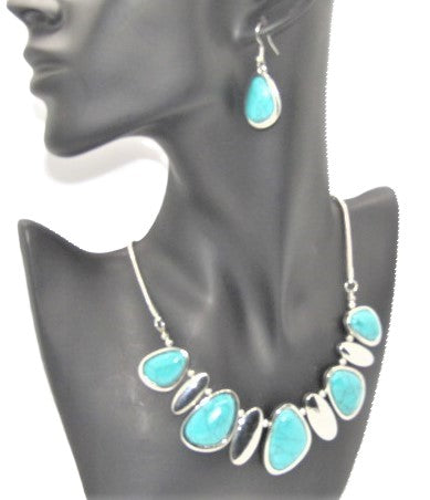 Fabulous Turquoise and Silver Necklace Set