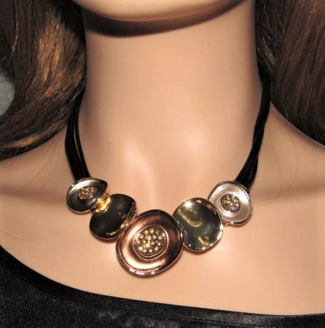 Wonderful Graduated Choker Set