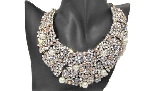 Gorgeous Pearls and Rhinestones Necklace Set