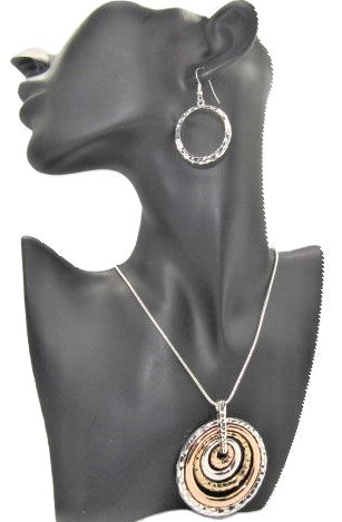 Fantastic Hammered Circles Necklace Set