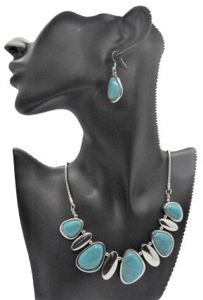 Fabulous Turquoise and Silver Necklace Set