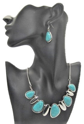 Fabulous Turquoise and Silver Necklace Set