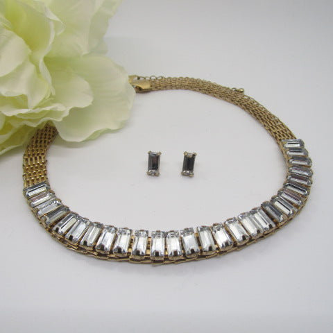 Lovely Rhinestones and Gold Necklace Set
