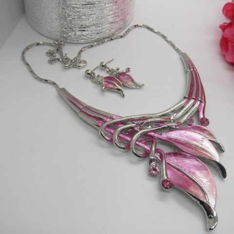Rhinestones and Leaves Necklace Set