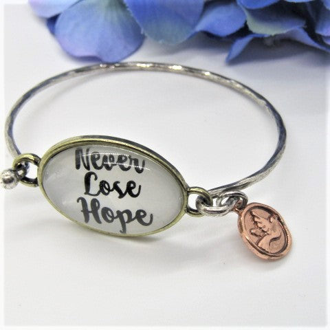 Lovely "Never Lose Hope" Charm Bracelet