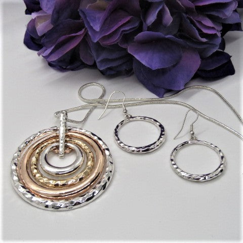Fantastic Hammered Circles Necklace Set