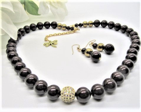 Beautiful Mocca Pearls Necklace Set