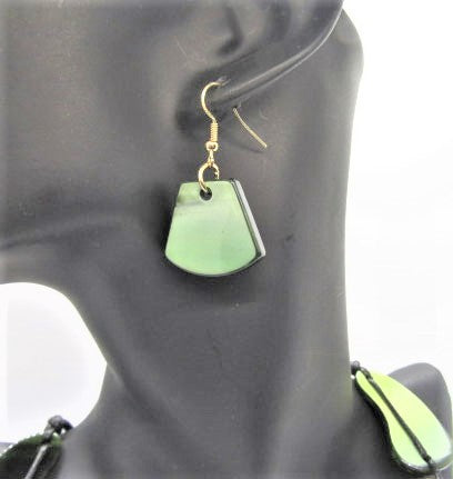 Fantastic Green and Gold Graduated Necklace Set