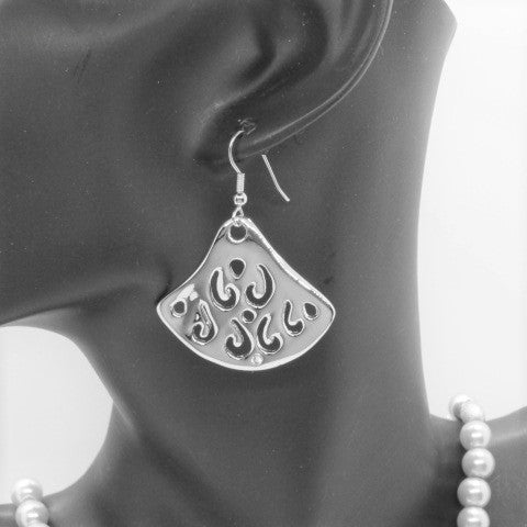 Silver Beauty Necklace Set